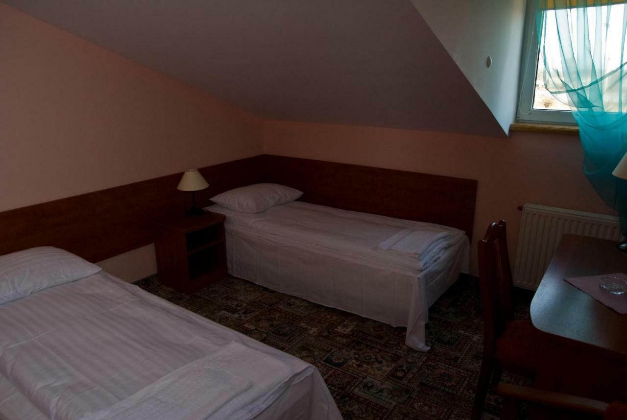 Dwor Dluzniewo B&B 외부 사진