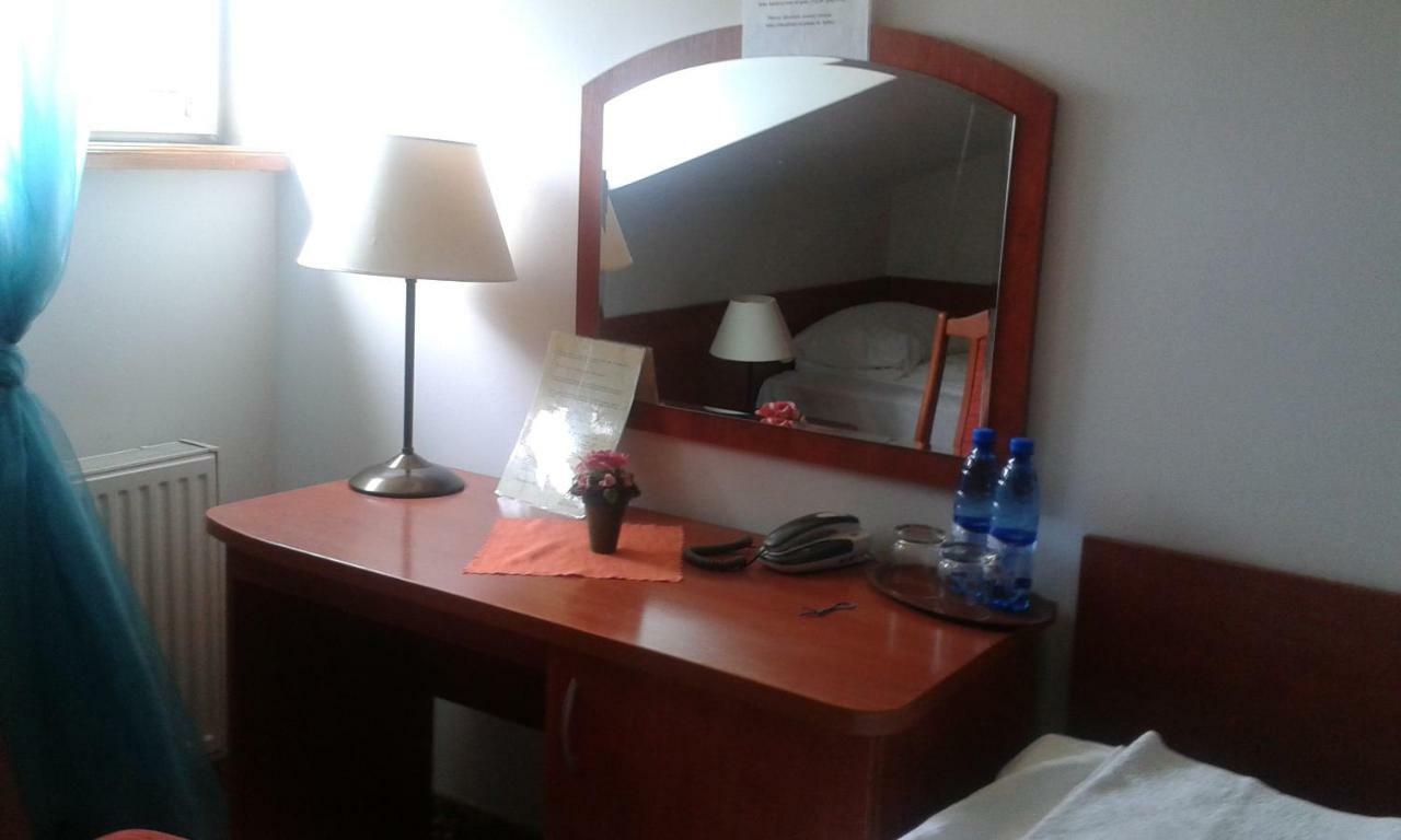Dwor Dluzniewo B&B 외부 사진