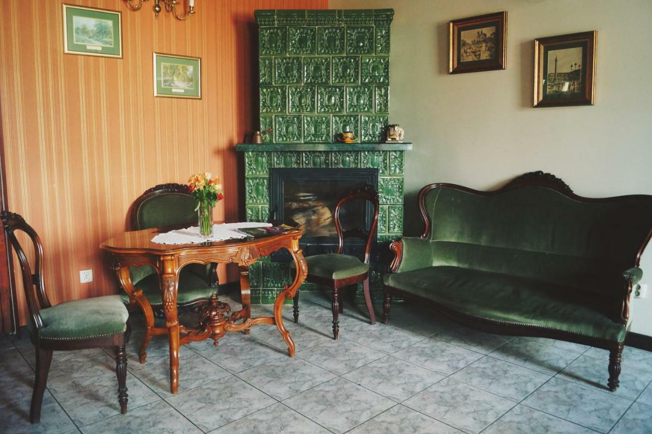 Dwor Dluzniewo B&B 외부 사진